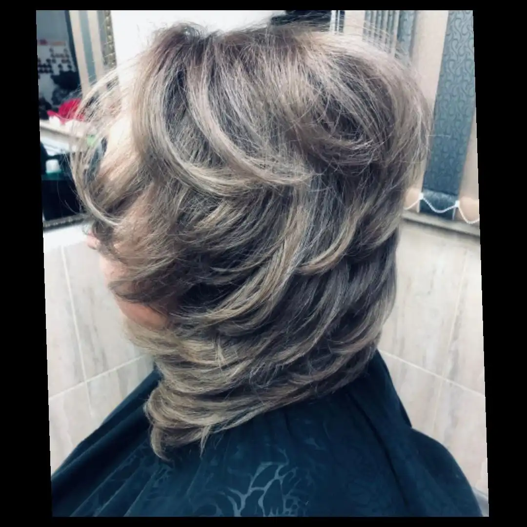 Услуги парикмахера: окрашивание, стрижки, оформление бороды