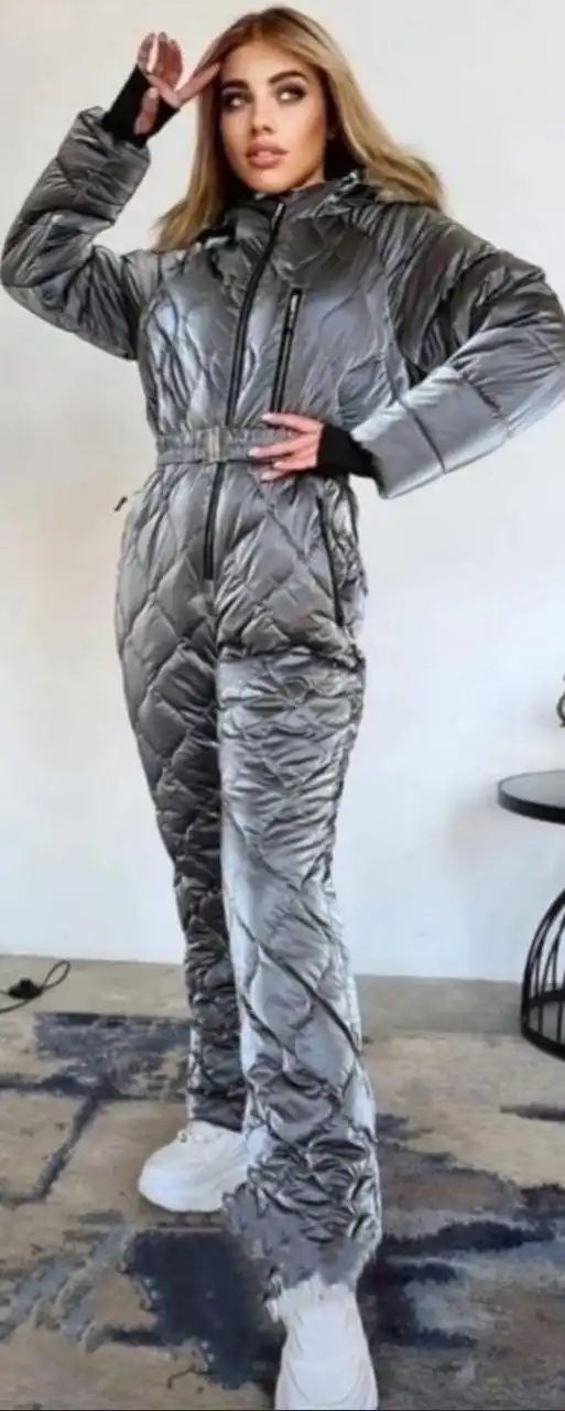 Зимний комбинезон размер 40 на рост 134 см