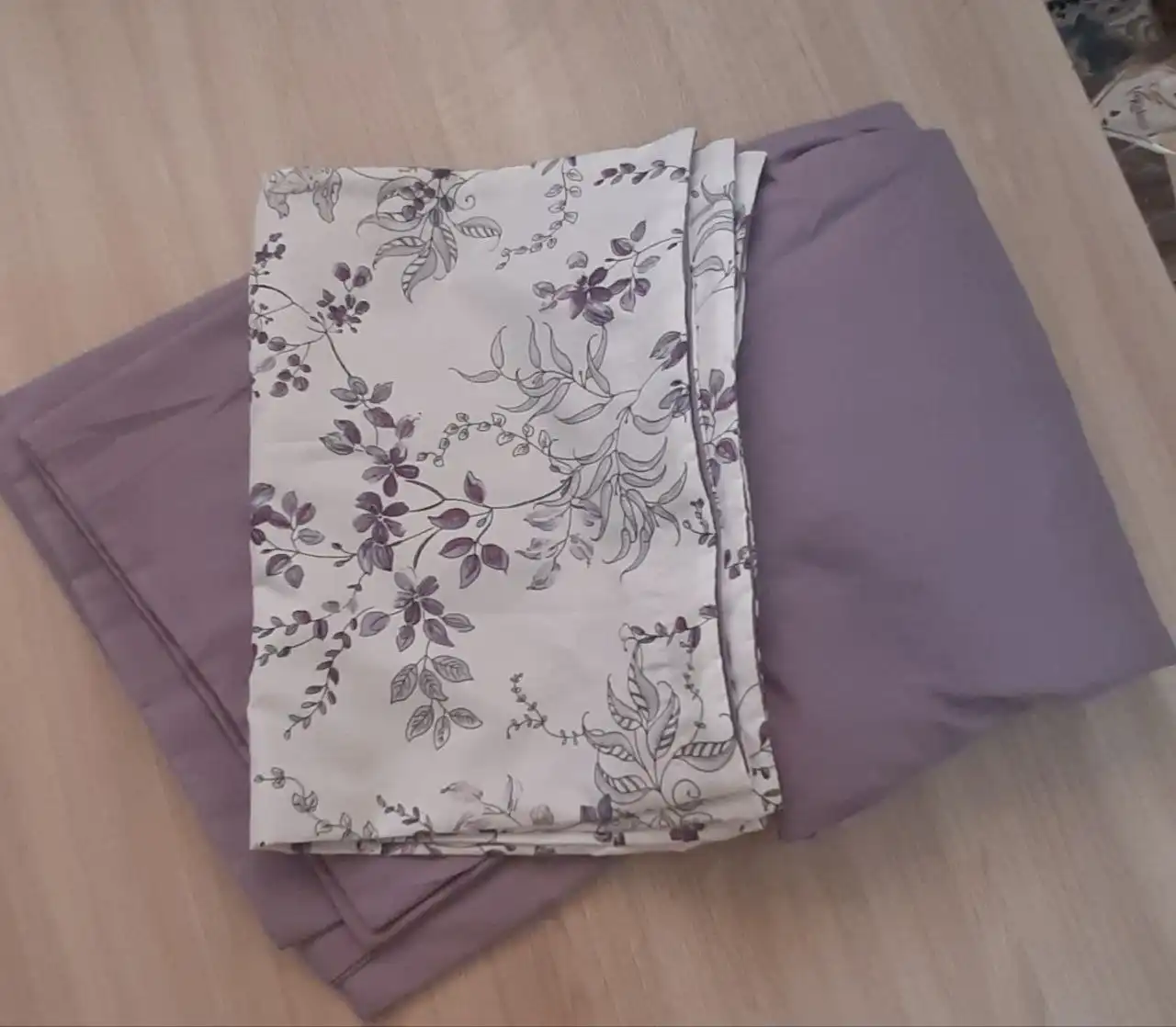 Простыня на резинке евро с набором наволочек