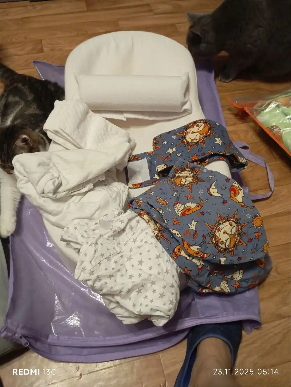 Продам кокон для новорожденного б/у с комплектом - Коконы для новорожденных (Товары для детей) в Сургут