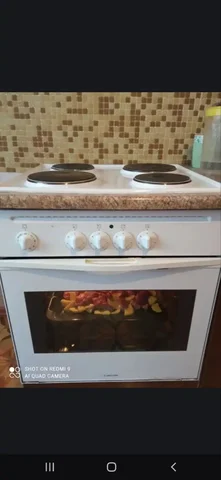 Отдам бесплатно рабочую стиральную машину Ariston - Бытовая техника в Сургут