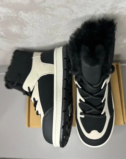 Продам женские зимние ботики - Школьная форма в Сургут