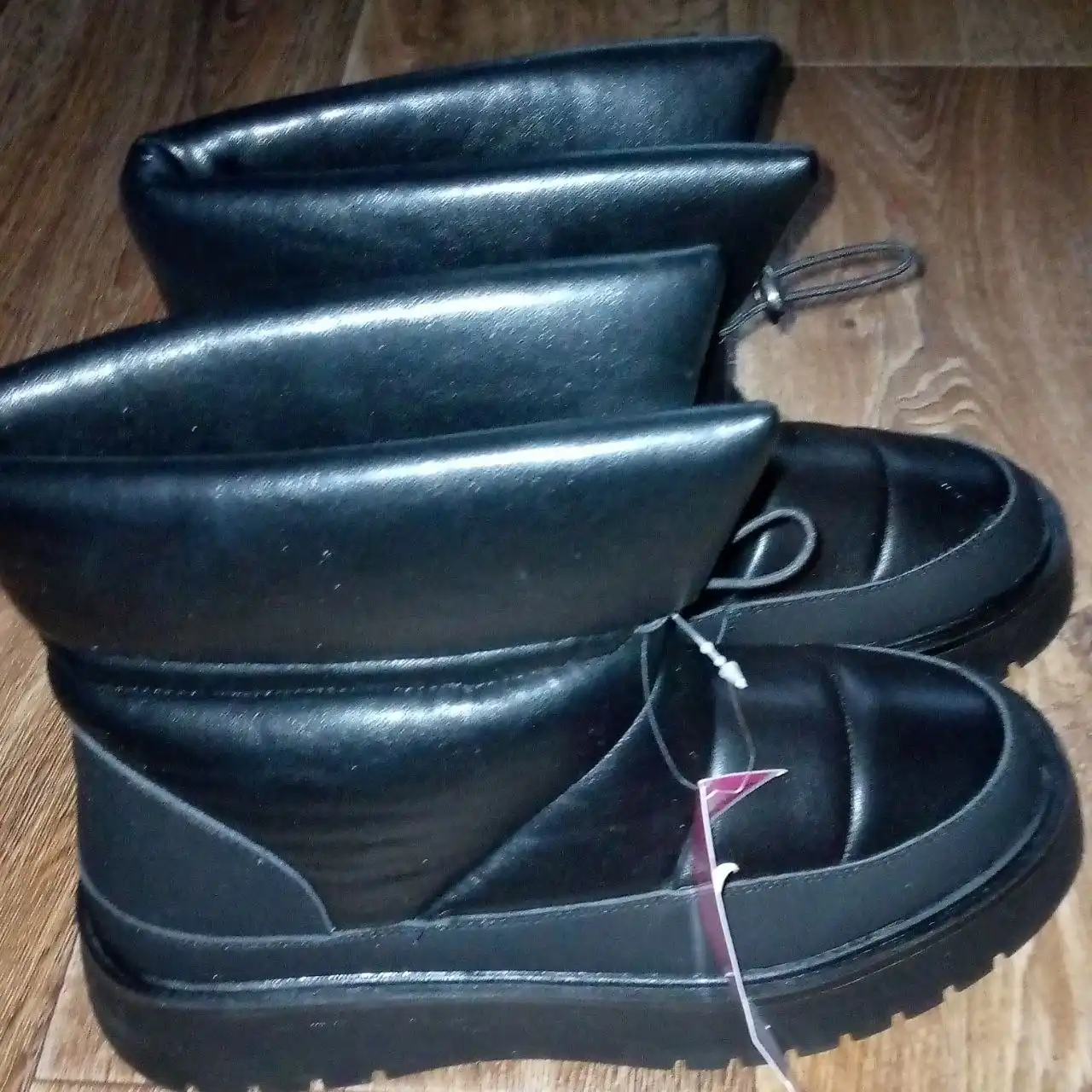 Продажа зимних женских дутиков - Обувь (Одежда) в Сургут