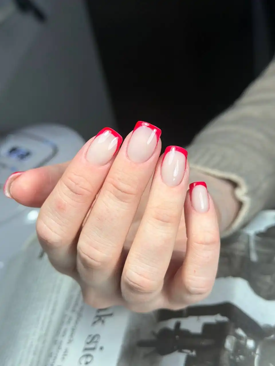 Маникюр в салоне Moon на Кукуевицкого 7 - Красота (Услуги) в Сургут