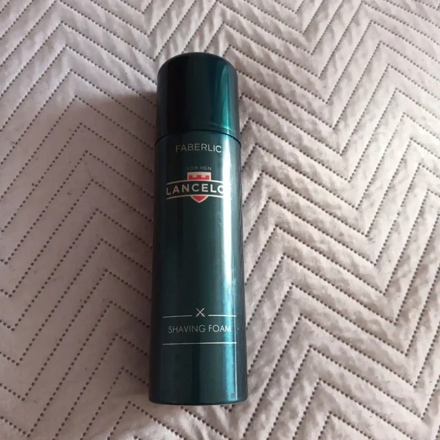 Пена для бритья Фаберлик новая - Напитки в Сургут