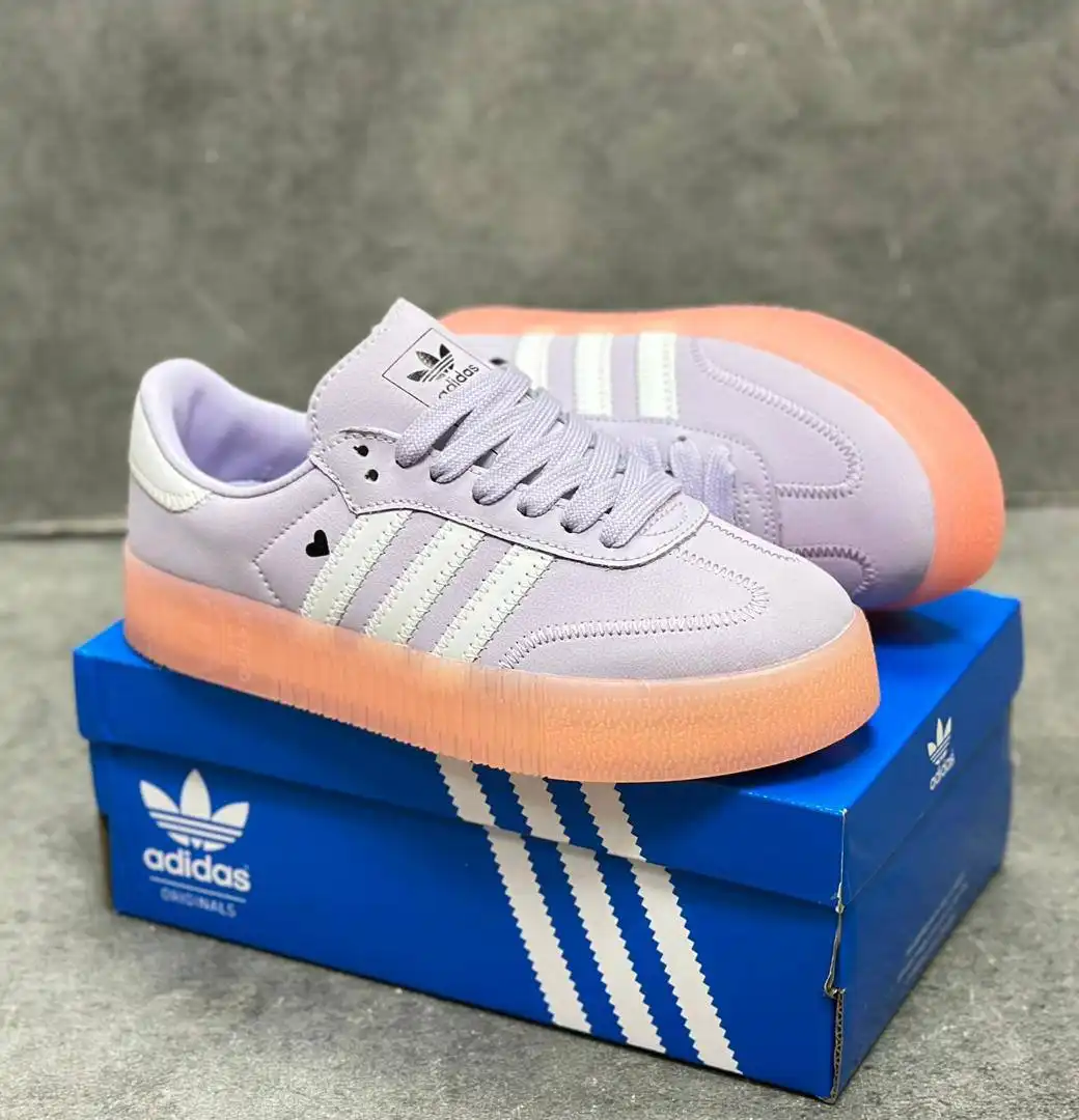 Продам новые кроссовки Adidas Samba - Обувь (Одежда) в Сургут