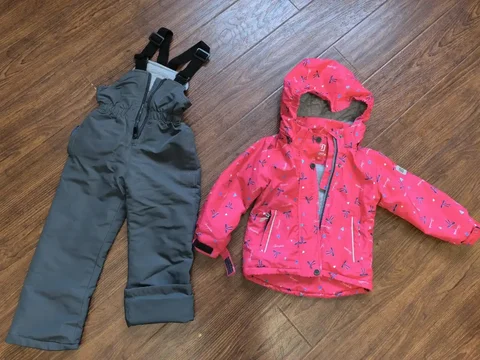 Демисезонный костюм для девочки размер 80-92 - Спецодежда в Сургут