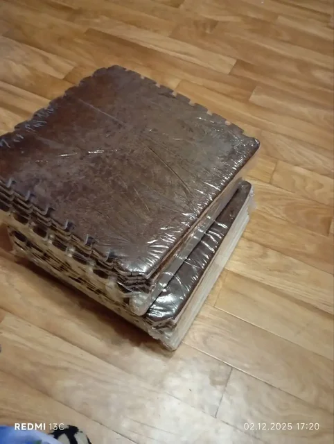 Продам коврик-пазл с ворсом из 30 деталей - Конструкторы в Сургут