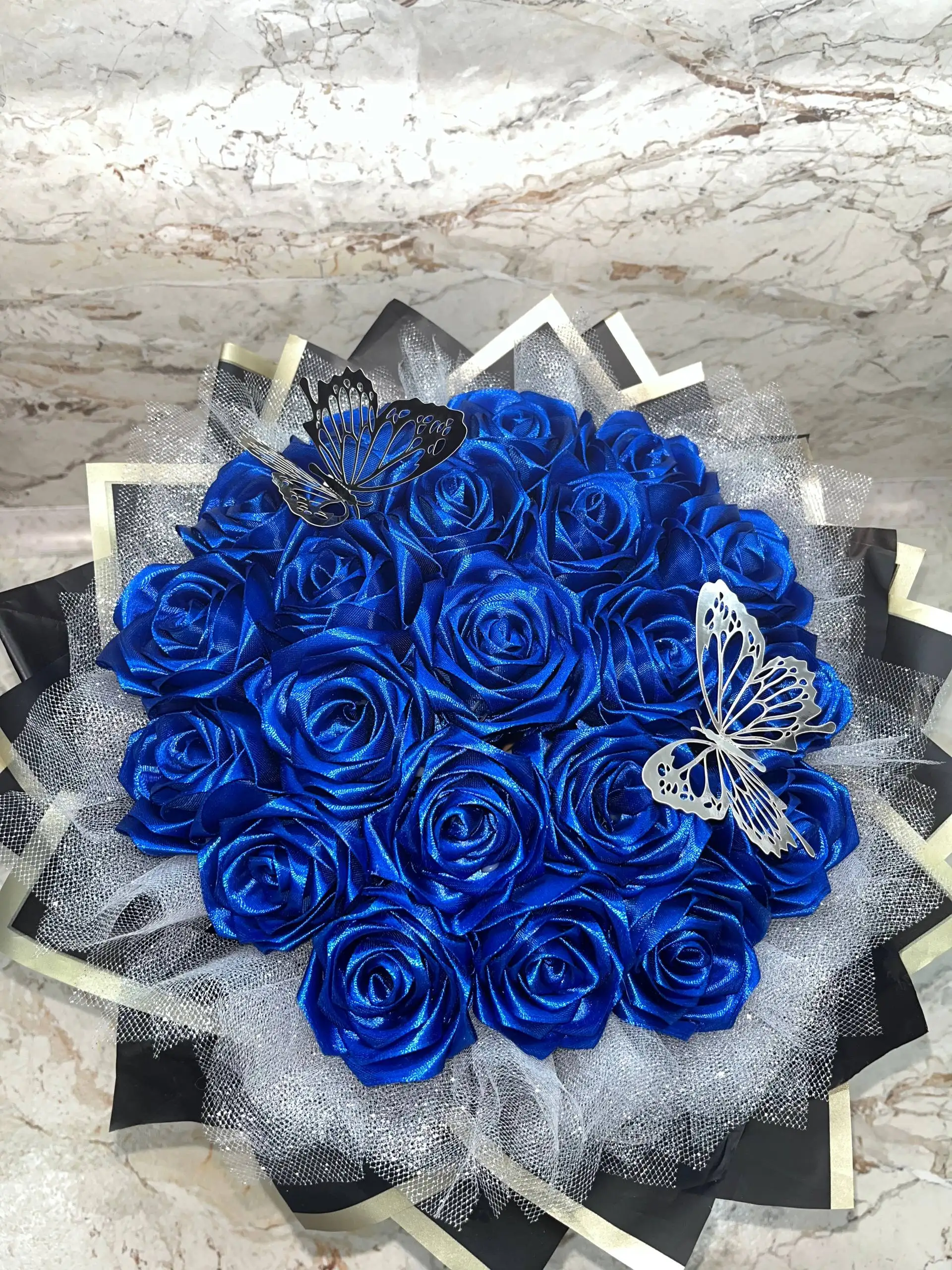 Букеты из атласных лент ручной работы на День влюбленных - Рукоделие (Хобби и отдых) в Сургут