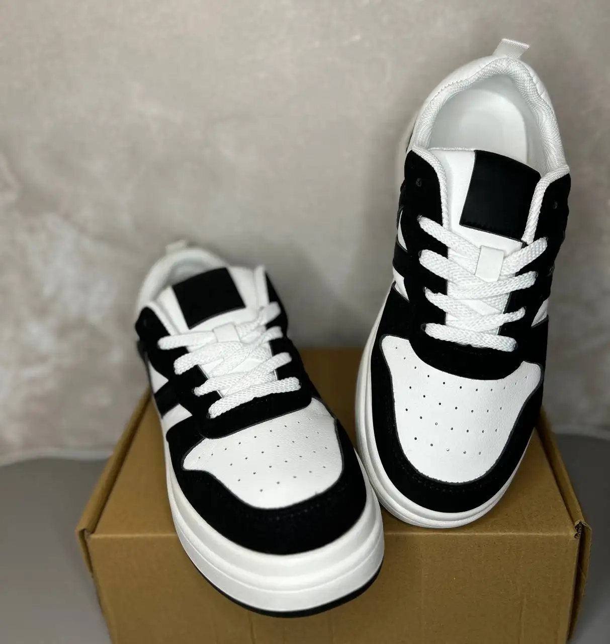 Новые женские кроссовки весна-осень - Обувь (Одежда) в Сургут