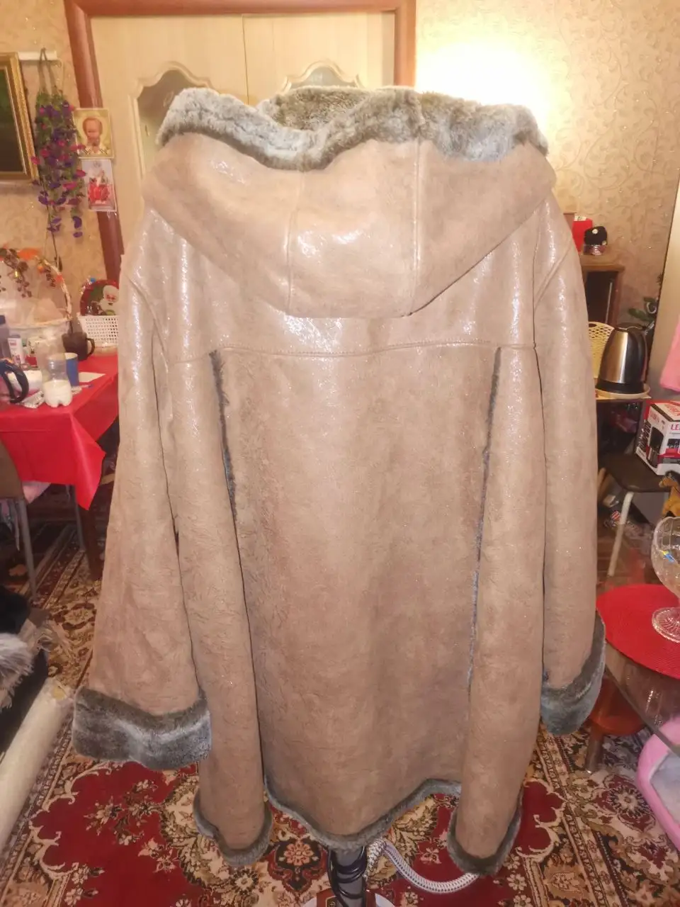 Женская дубленка 60-64 размера в идеальном состоянии - Верхняя одежда (Одежда) в Сургут