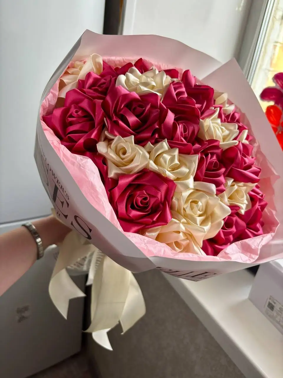 Вечный букет из атласа - Подарки (Хобби и отдых) в Сургут