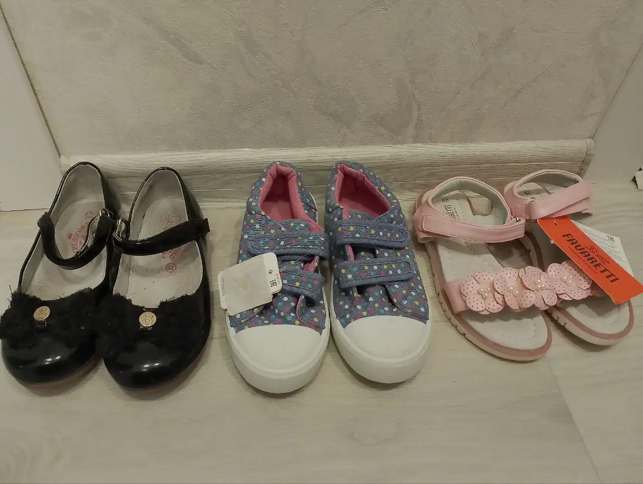 Обувь: розовые, черные туфельки, кедики - Обувь (Одежда) в Сургут