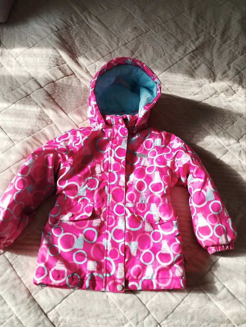Куртка демисезон 110 размер - Верхняя одежда (Одежда) в Сургут