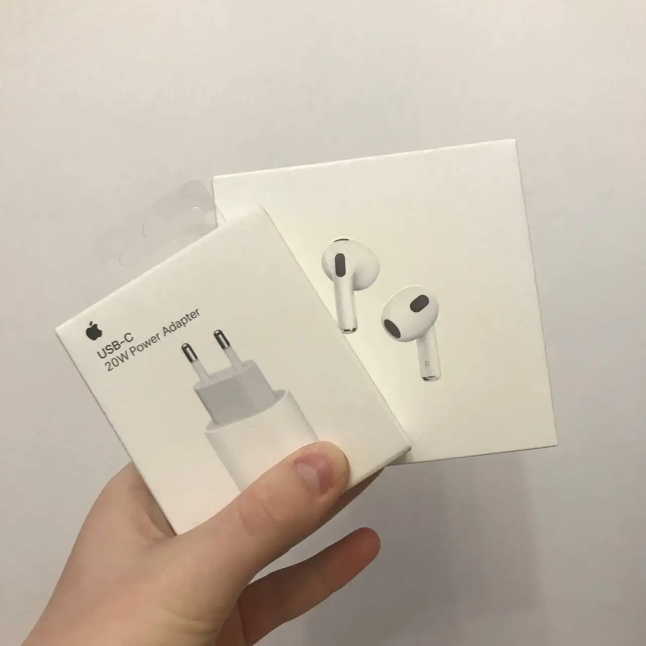 AirPods 3 и блок питания Apple 20W - Аудиотехника (Электроника) в Сургут