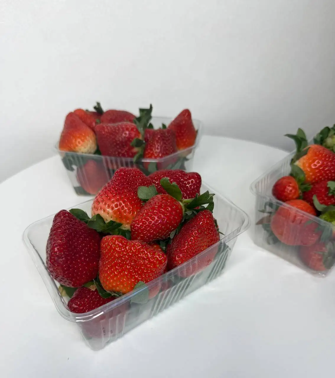 Крупная клубника 500 гр - Продукты (Барахолка) в Сургут