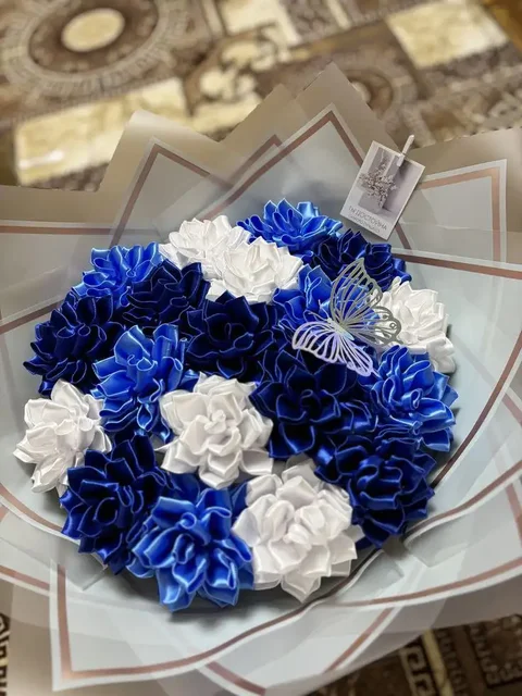 Атласная цветочная композиция ручной работы - Творчество в Сургут