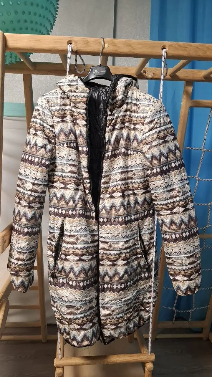 Куртка демисезонная двусторонняя размер 40-42-(44) - Верхняя одежда (Одежда) в Сургут