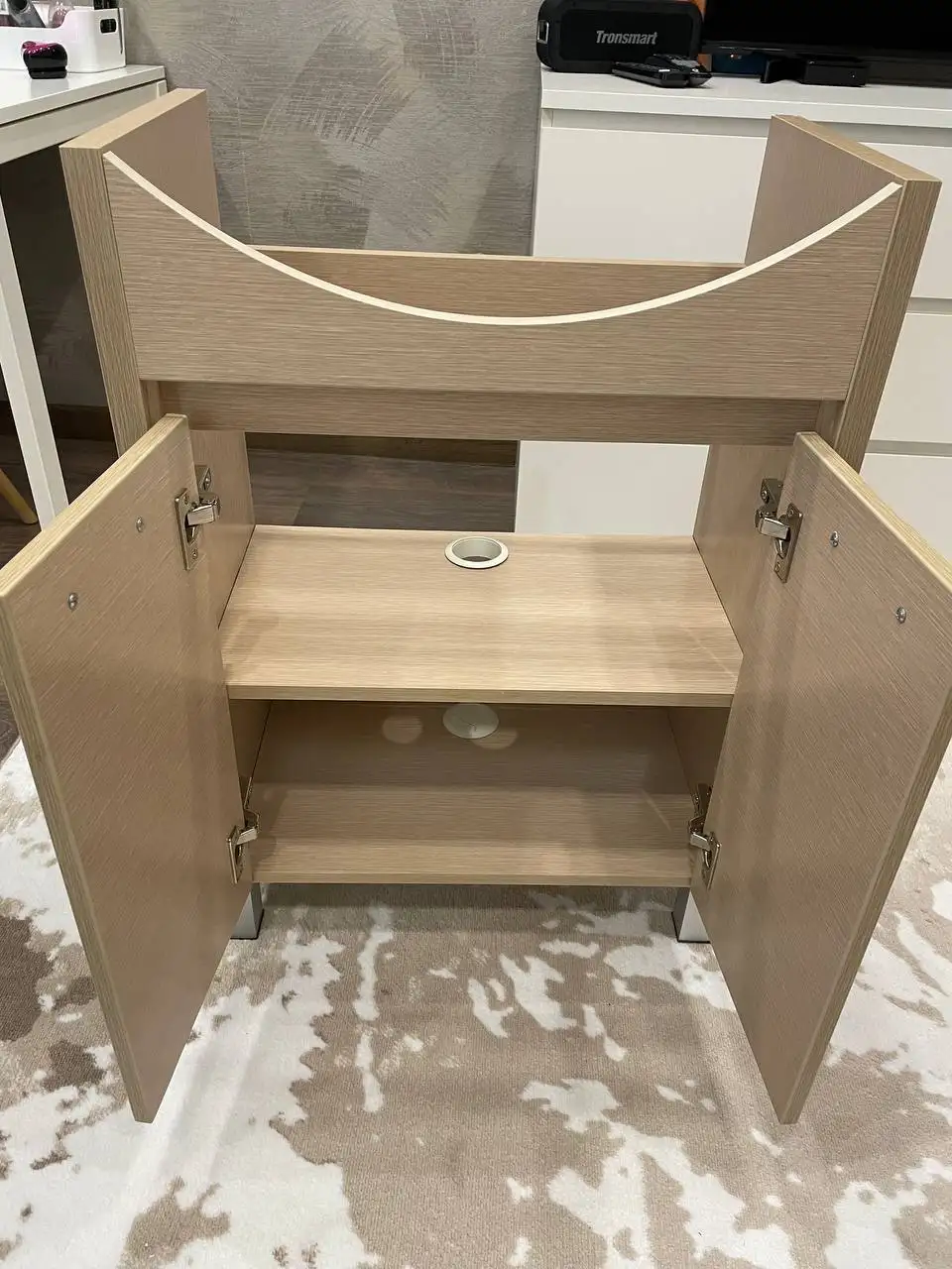 Продам тумбу под раковину Aquaton б/у в отличном состоянии - Сантехника (Для дома и дачи) в Сургут