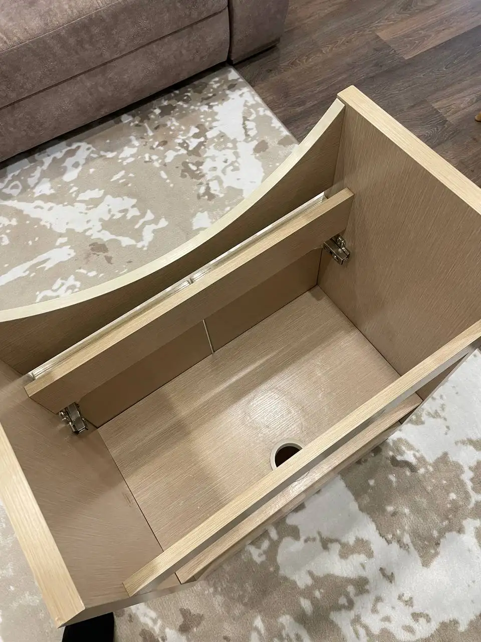 Продам тумбу под раковину Aquaton б/у в отличном состоянии - Сантехника (Для дома и дачи) в Сургут