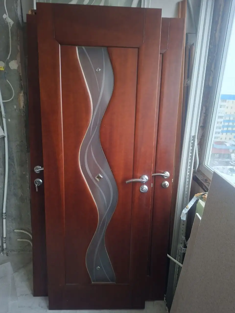 Двери межкомнатные дерево со стеклянной вставкой - Межкомнатные двери (Для дома и дачи) в Сургут