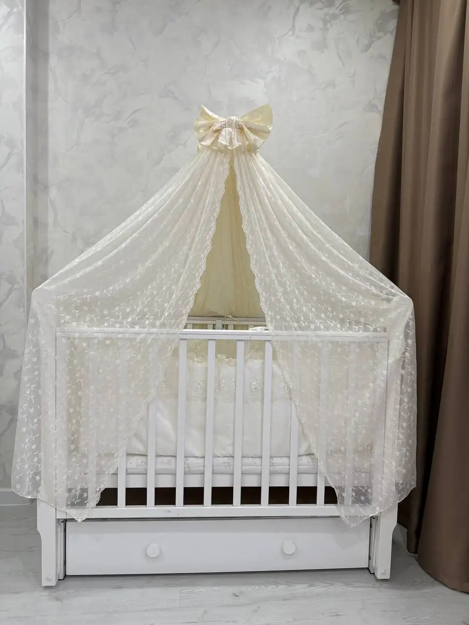 Продажа бортиков в кроватку с балдахином - Детская мебель и аксессуары (Товары для детей) в Сургут