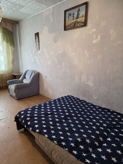 Сдается двухкомнатная квартира в 25 мкр на Первопроходцев 4 - частное объявление в Сургут