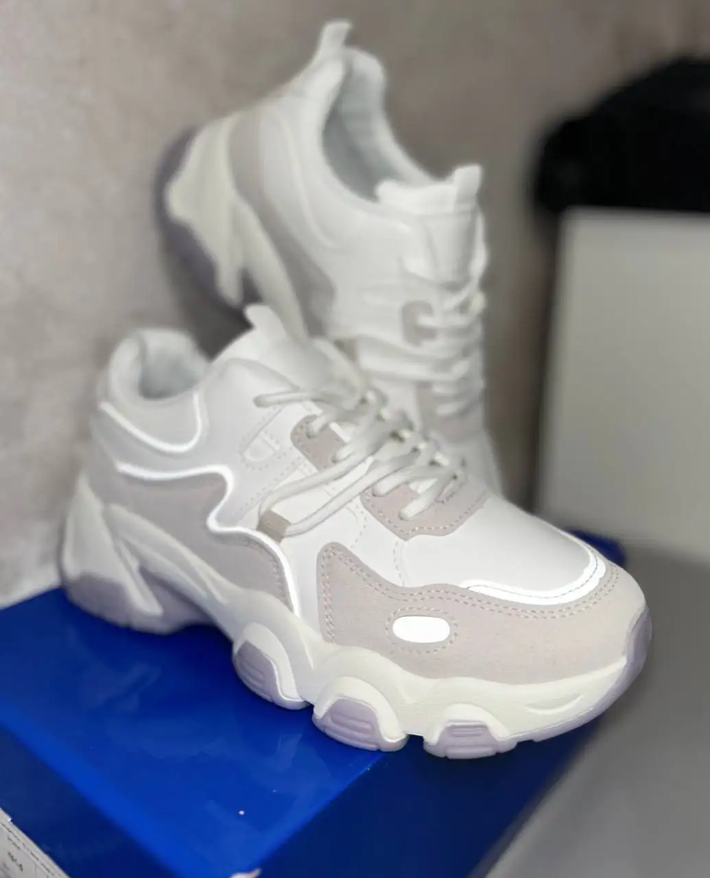 Продажа новых женских кроссовок весна-лето - Обувь (Одежда) в Сургут