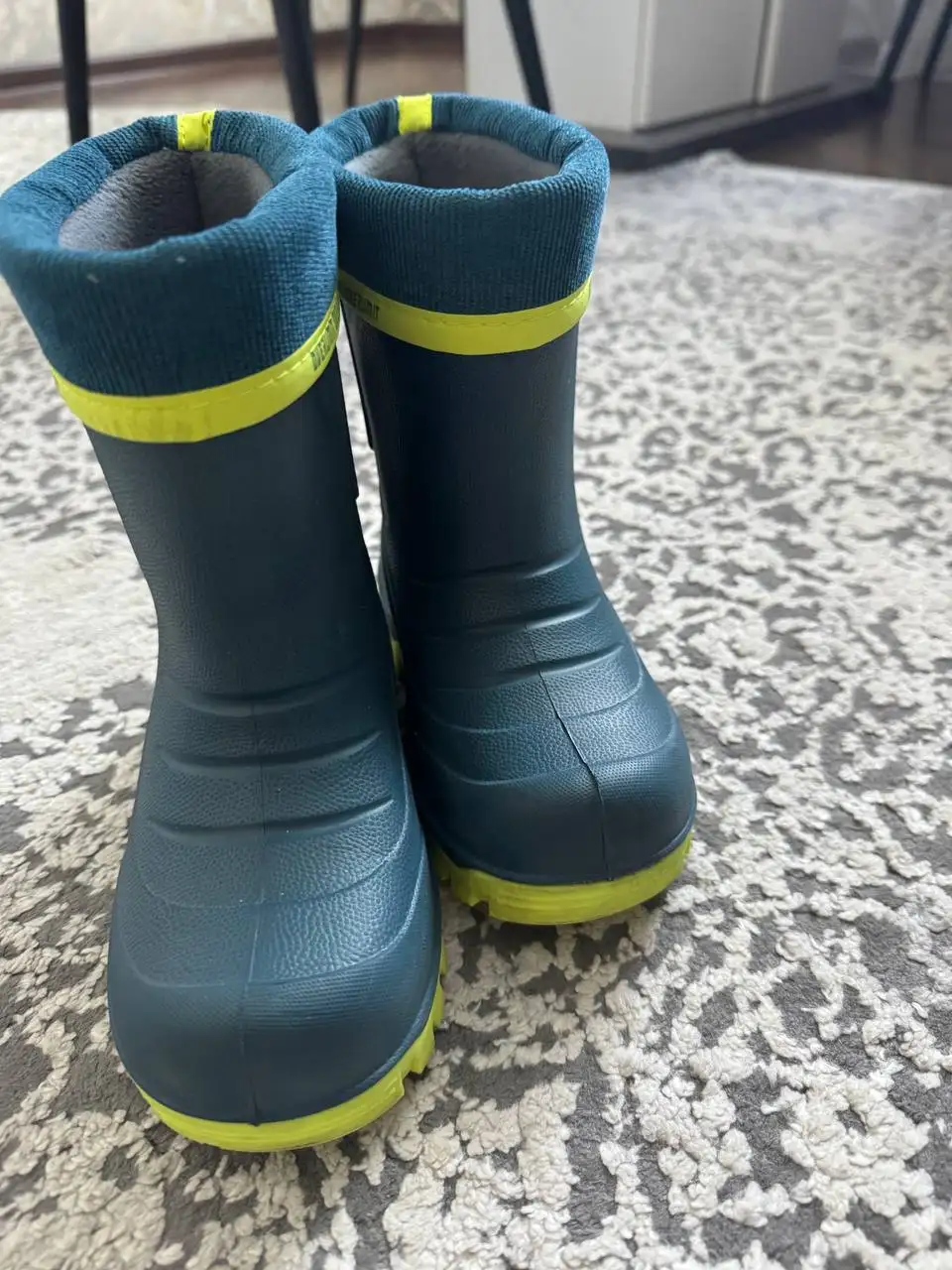 Продам одежду размер 28/29 в отличном состоянии - Одежда в Сургут