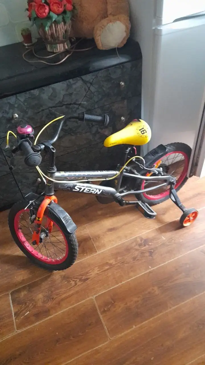 Велосипед детский 16 дюймов - Велосипеды (Хобби и отдых) в Сургут