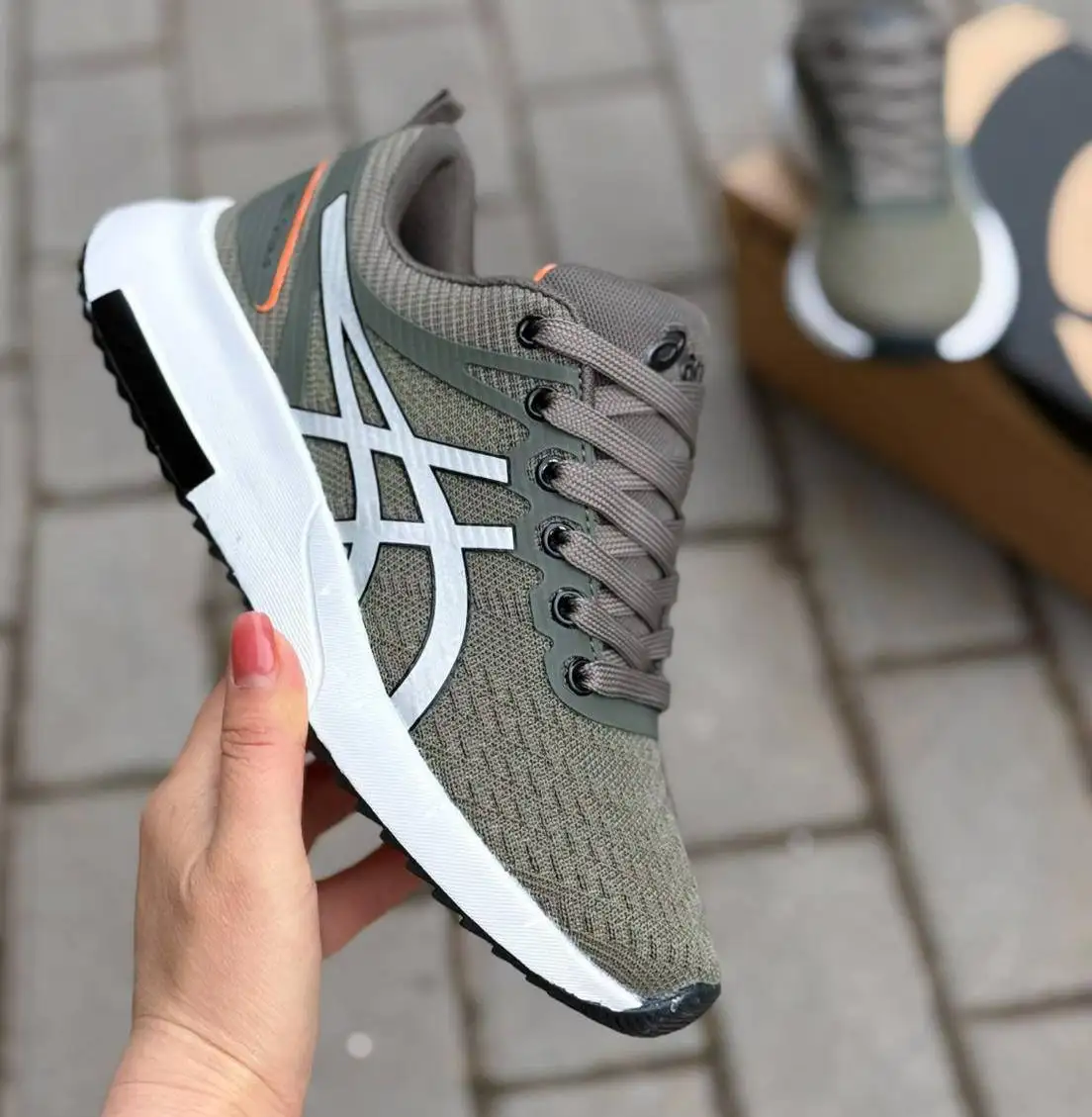 Продам новые женские кроссовки ASICS - Обувь (Одежда) в Сургут