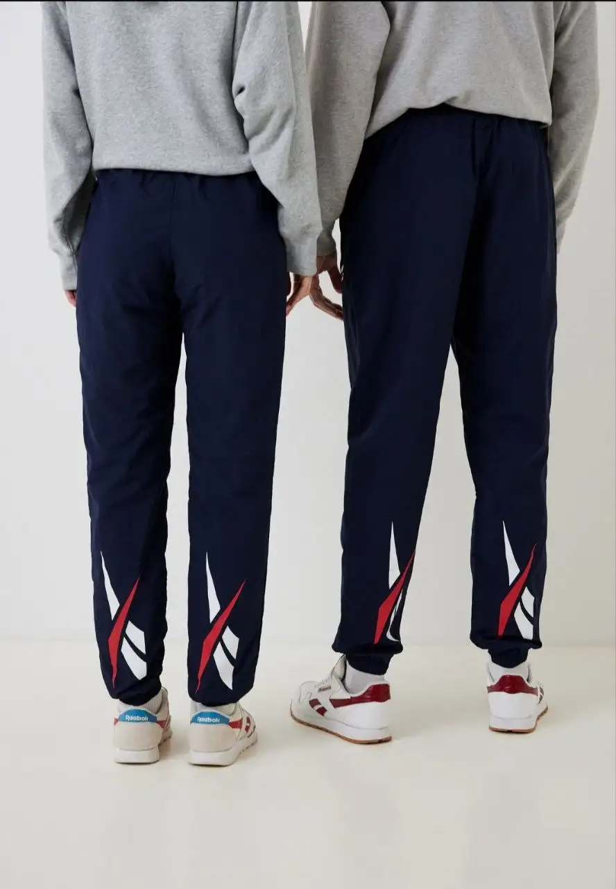 Продам костюм Reebok - Одежда в Сургут
