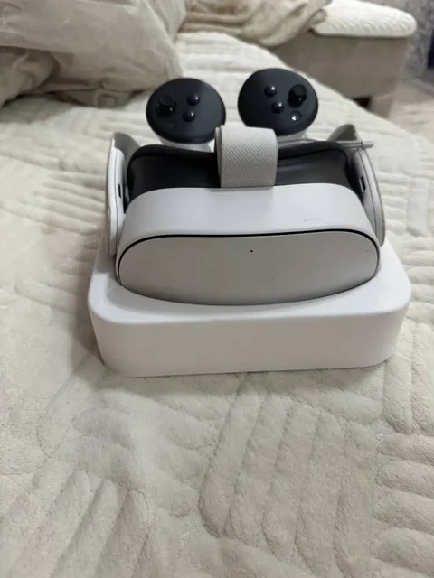 Oculus Quest 3S VR шлем - частное объявление в Сургут