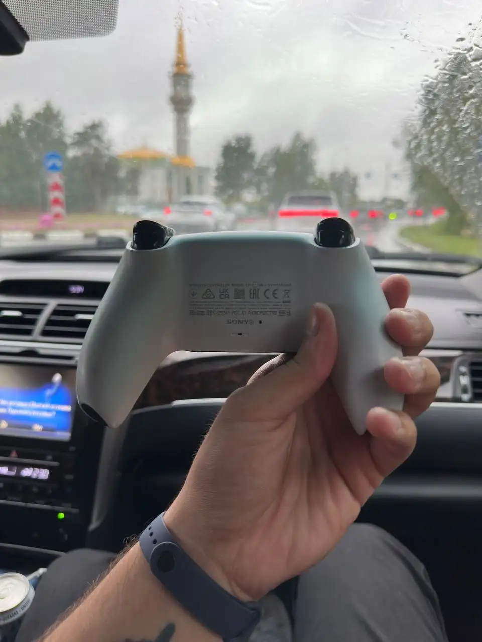DualSense PS5 в отличном состоянии с доставкой - Игровые приставки и аксессуары (Электроника) в Сургут
