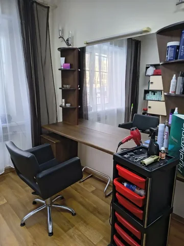 Продам парикмахерскую в центре - частное объявление в Сургут