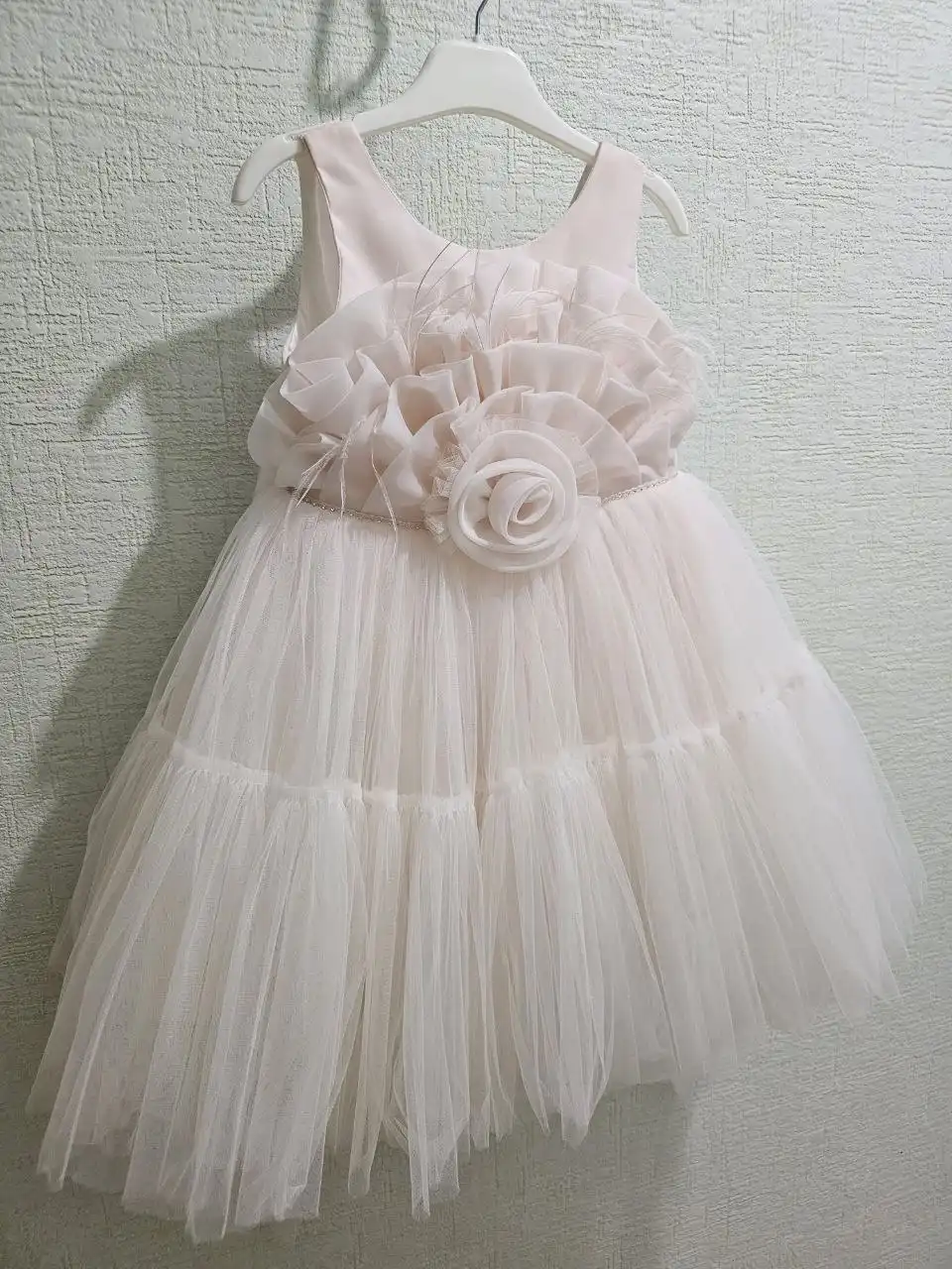 Нарядное платье для девочки с ободком, размер 104