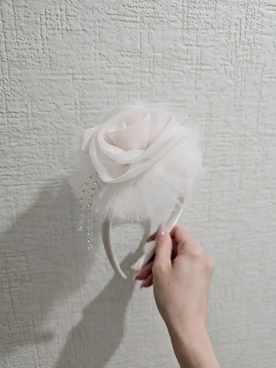 Нарядное платье для девочки с ободком, размер 104