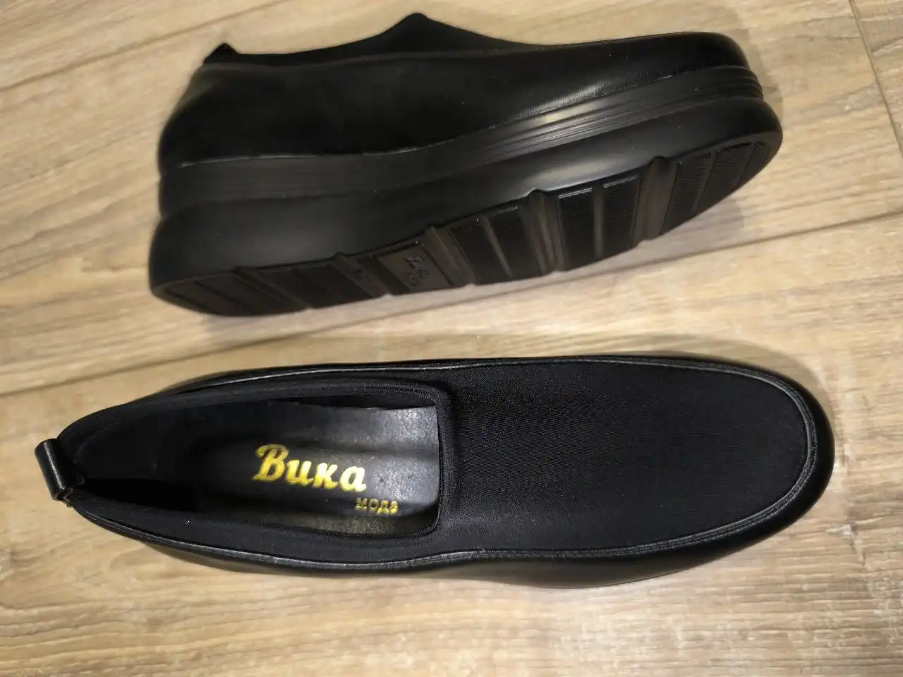 Продам новую женскую обувь размер 37-38