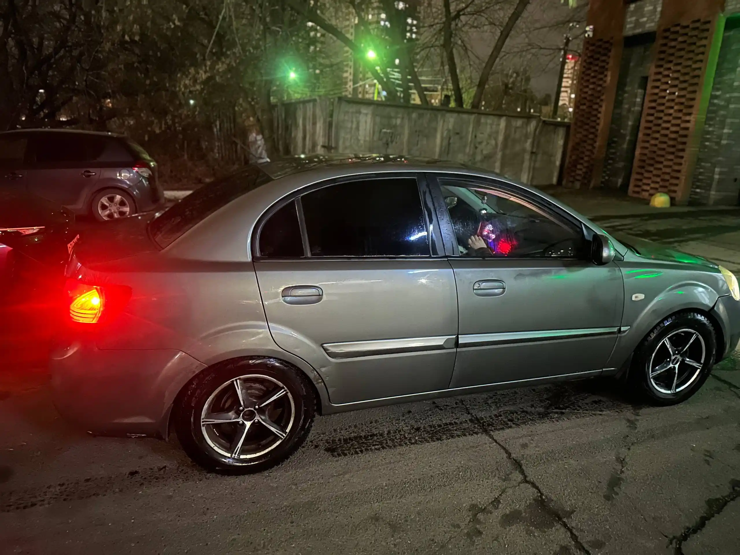 Kia Rio 2 2011 АТ максимальная комплектация