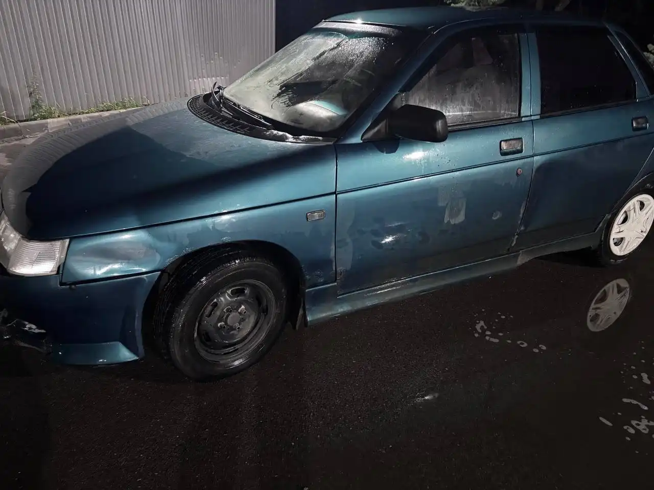 ВАЗ 2110 1998 года