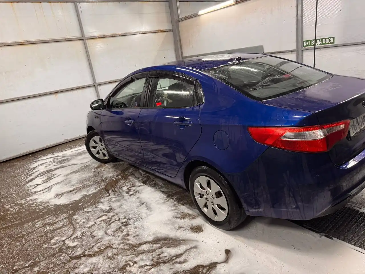 Продажа Kia Rio 2013 года с автоматом и системой дистанционного запуска