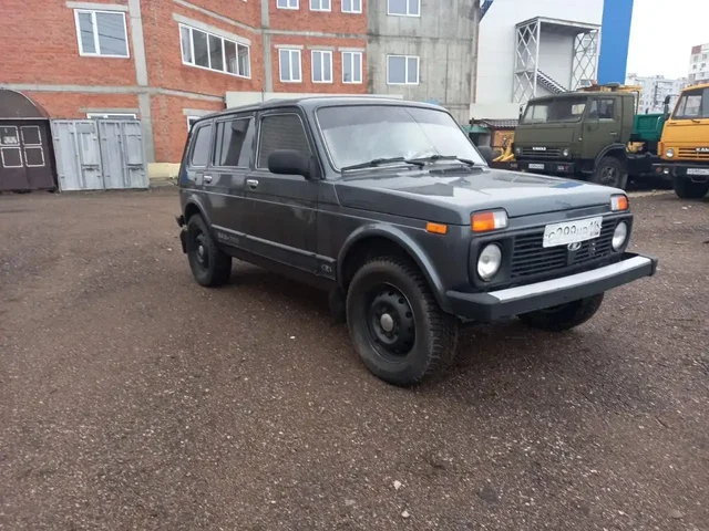 Продается Нива четырехдверка 2013 года - Авто в Казань