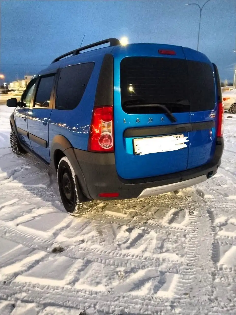 Продажа ВАЗ LADA Largus I 1.6 MT 2020 года