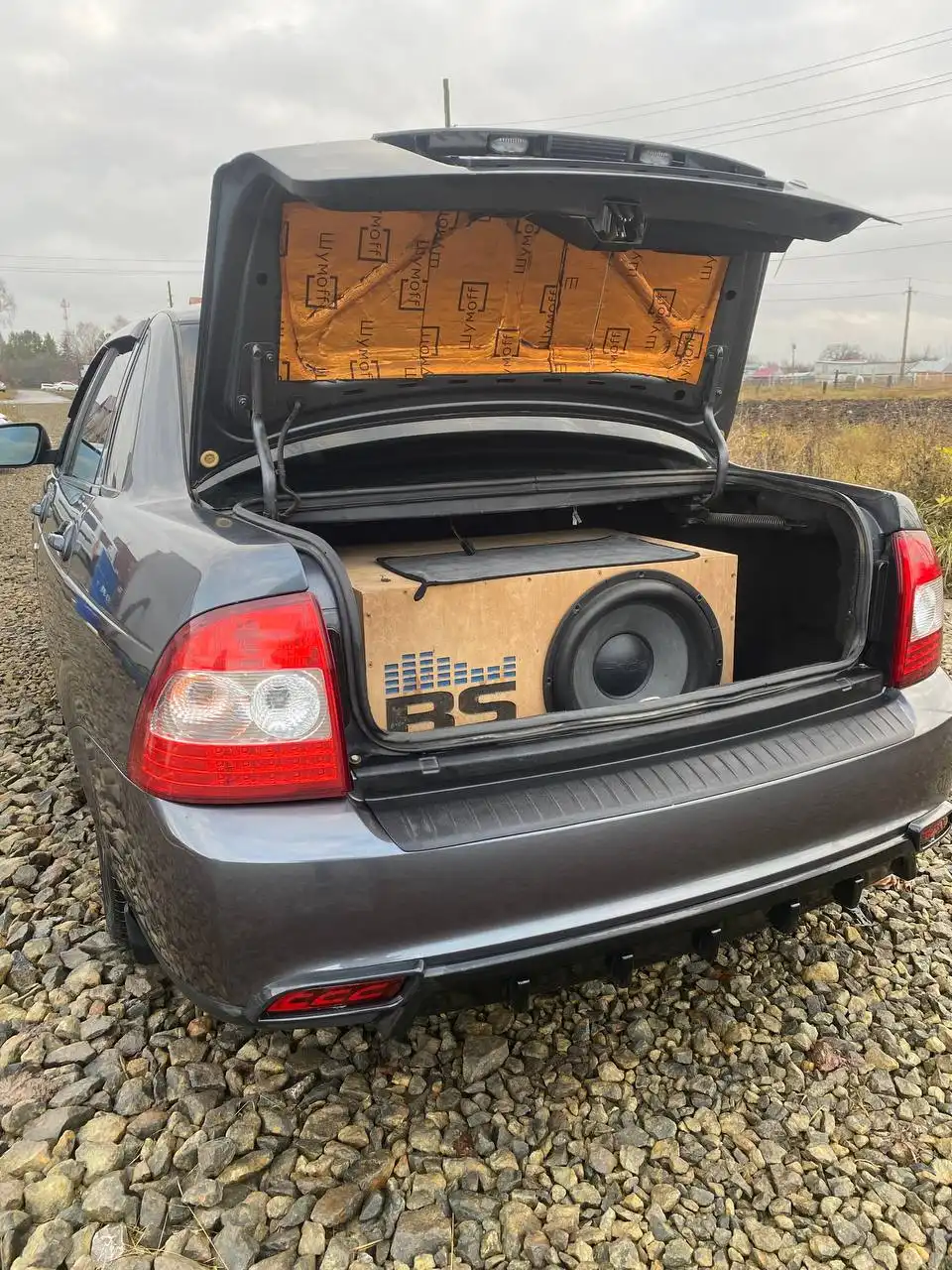 Продажа автомобиля 2013 года в отличном состоянии