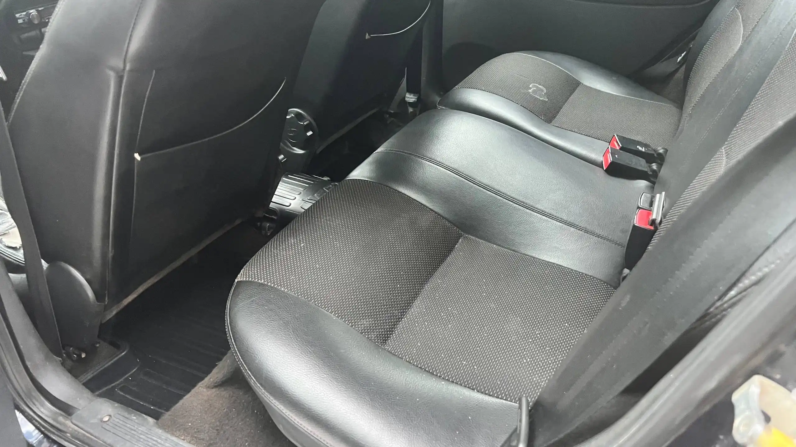 Lada Kalina 2013 года, 1.6/16кл 98лс