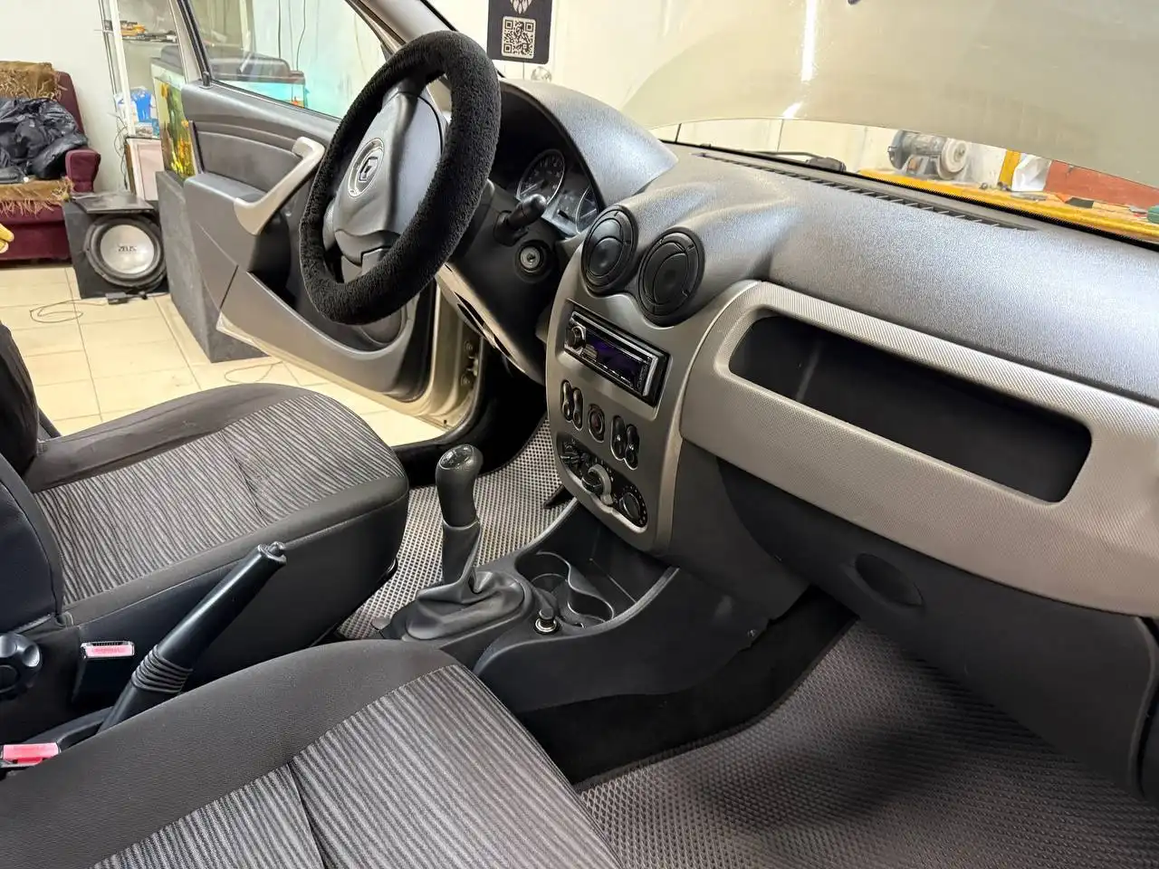 Продажа Renault Logan 2011 года