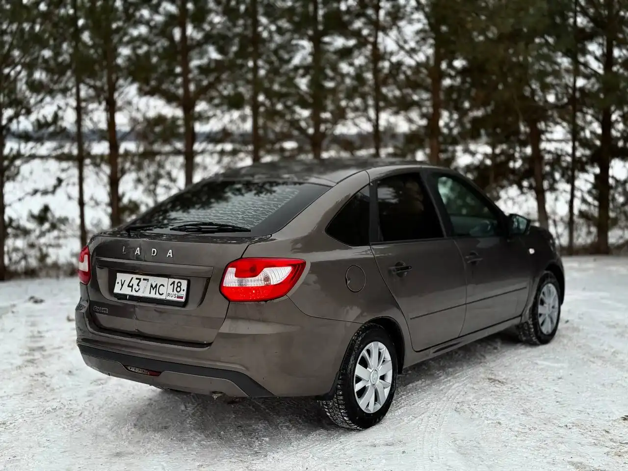 Продажа автомобиля 2018 года в отличном состоянии