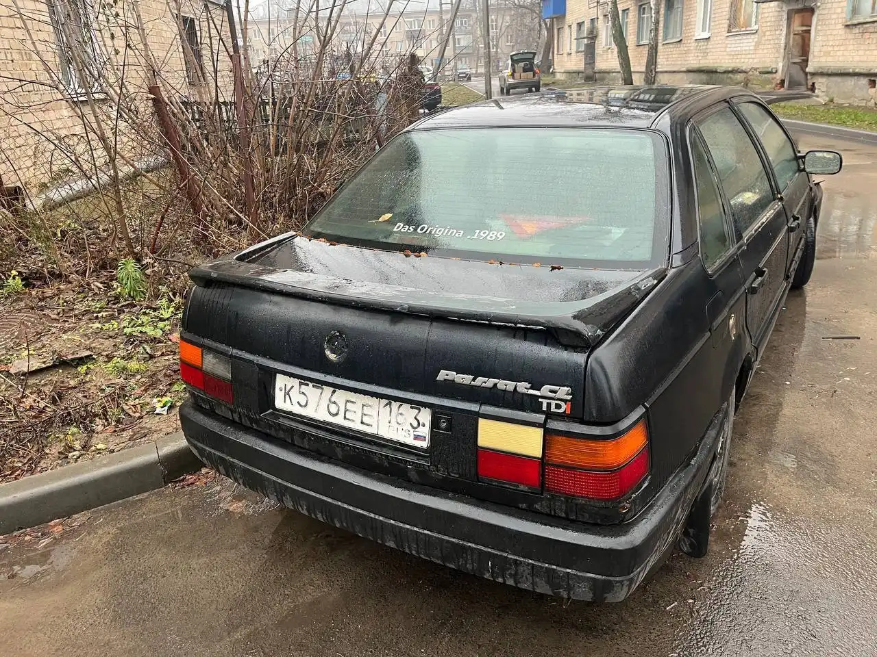 WW Passat 1989 года