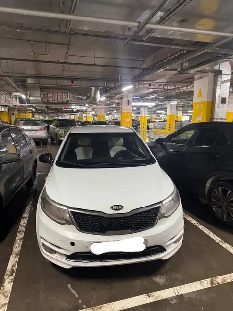 Продажа автомобиля Kia Rio 2015 года - частное объявление в Казань