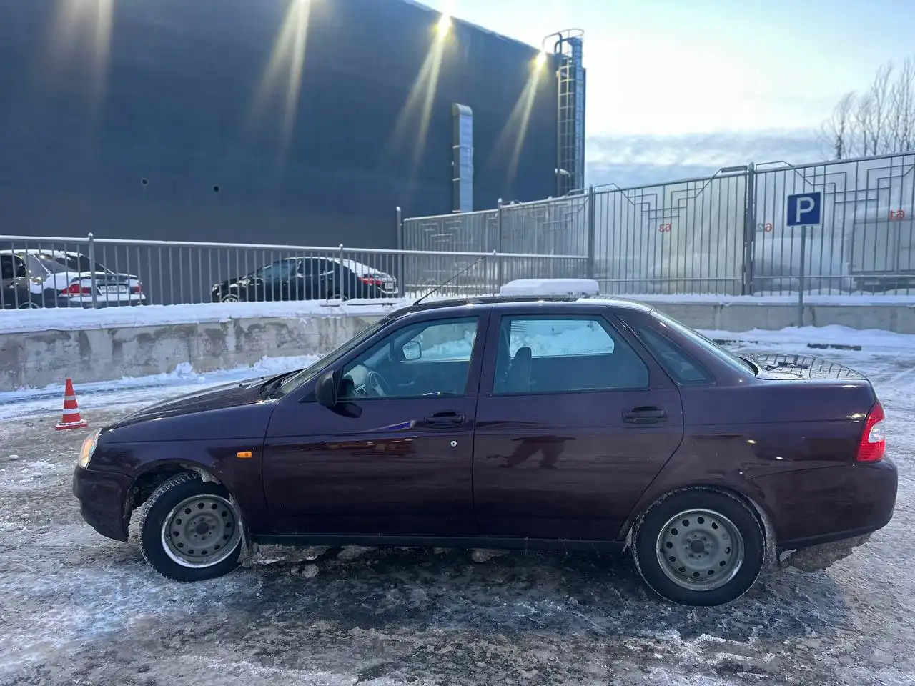 Продается Лада Приора 2012 года с кондиционером и климат-контролем